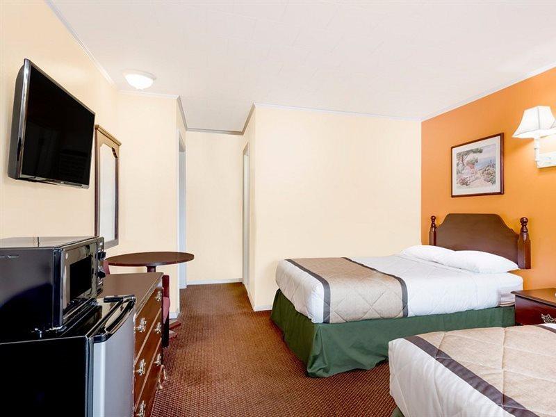Budget Inn Mifflintown Экстерьер фото
