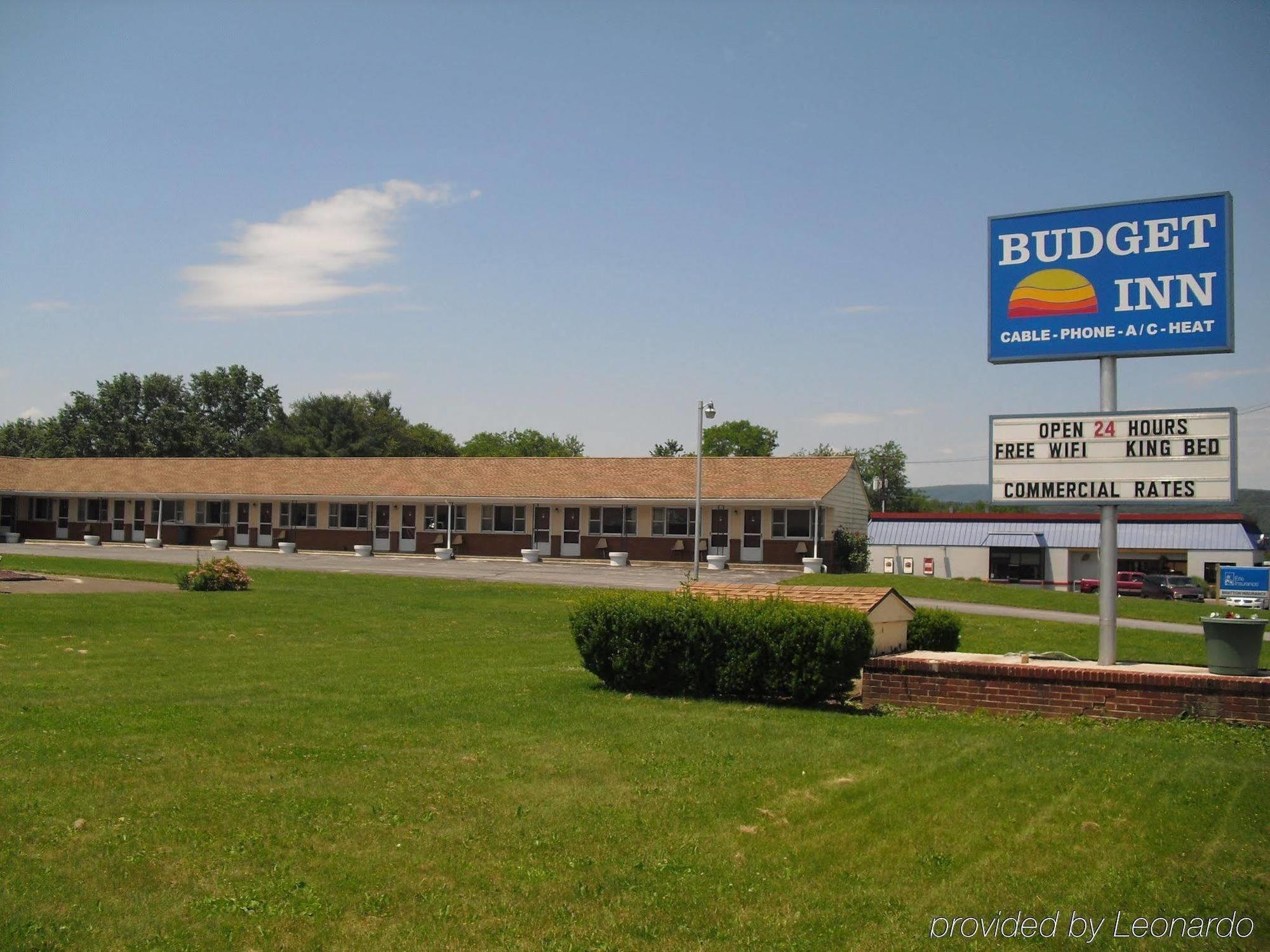 Budget Inn Mifflintown Экстерьер фото